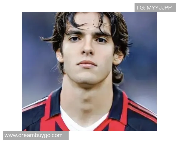 高清图展示足球明星卡卡的辉煌瞬间与精彩瞬间回顾